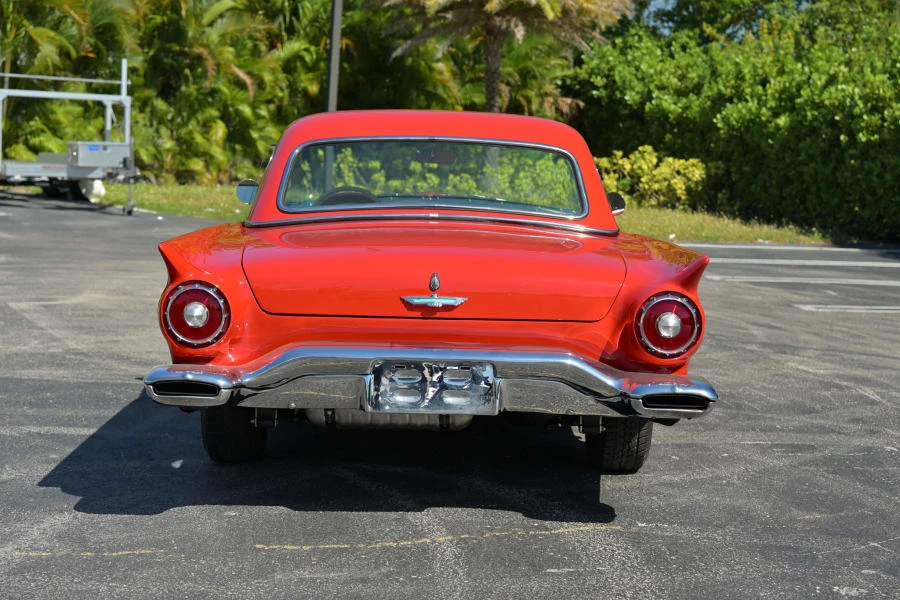 1957 Ford Thunderbird 1st Gen - Image 26 of 31