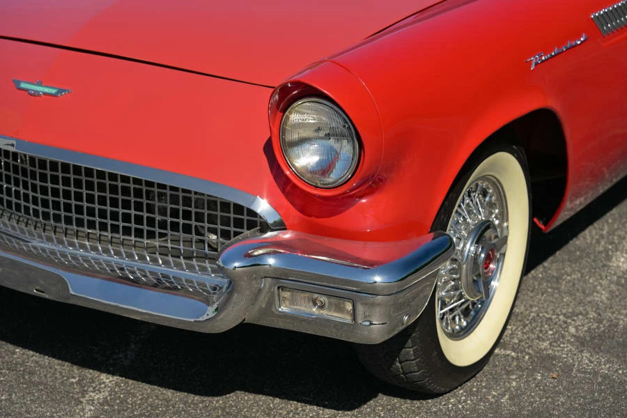1957 Ford Thunderbird 1st Gen - Image 19 of 31