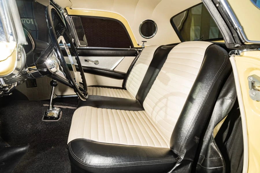 1957 Ford Thunderbird 1st Gen - Image 29 of 31