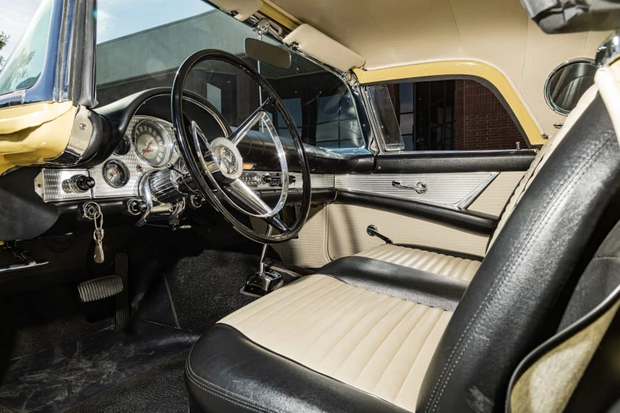 1957 Ford Thunderbird 1st Gen - Image 21 of 31