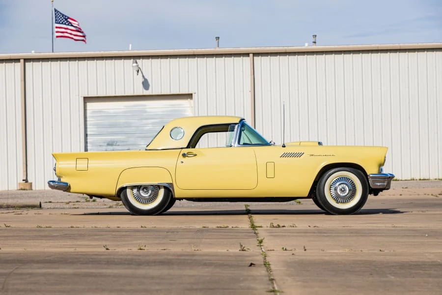 1957 Ford Thunderbird 1st Gen - Image 17 of 31