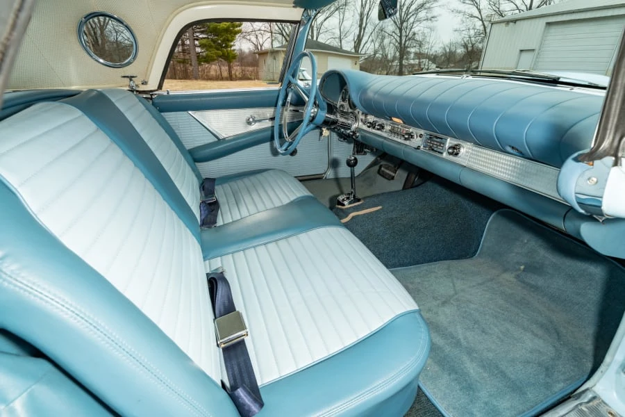 1957 Ford Thunderbird 1st Gen - Image 21 of 31