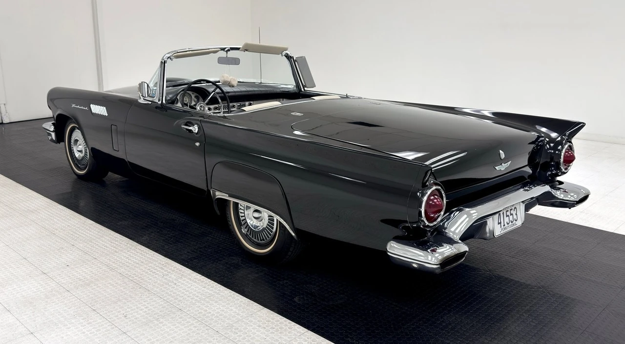 1957 Ford Thunderbird 1st Gen - Image 9 of 31