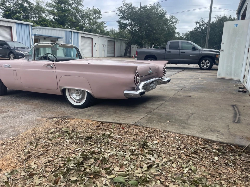 1957 Ford Thunderbird 1st Gen - Image 9 of 21
