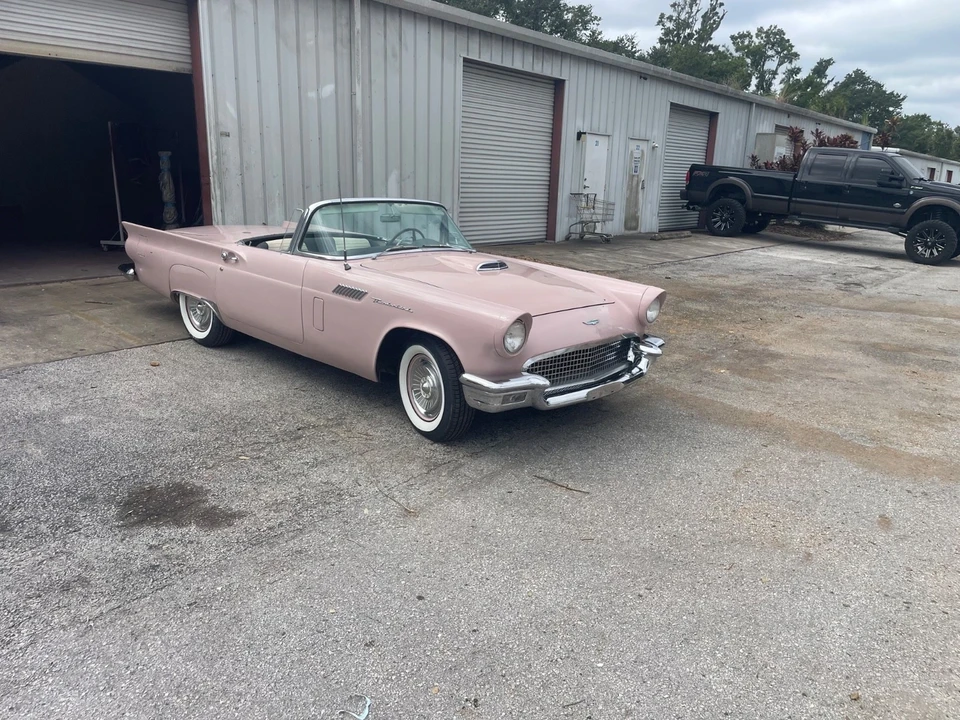 1957 Ford Thunderbird 1st Gen - Image 11 of 21