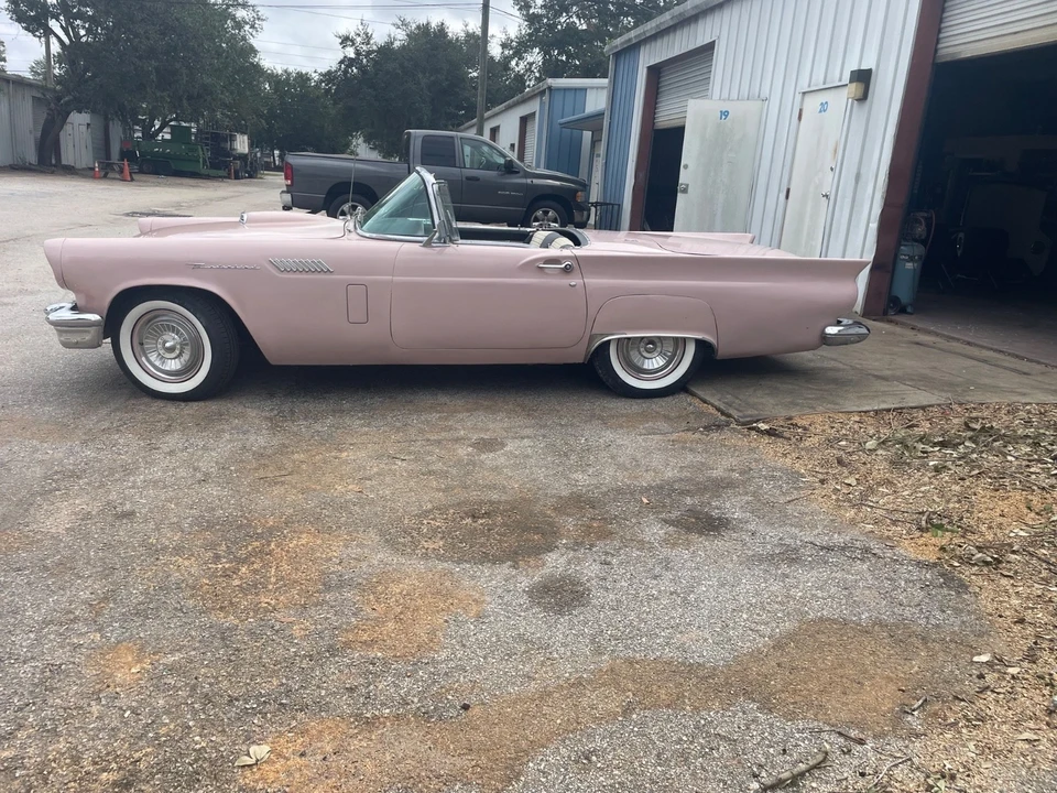 1957 Ford Thunderbird 1st Gen - Image 12 of 21