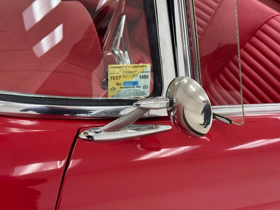 1957 Ford Thunderbird 1st Gen - Image 23 of 31