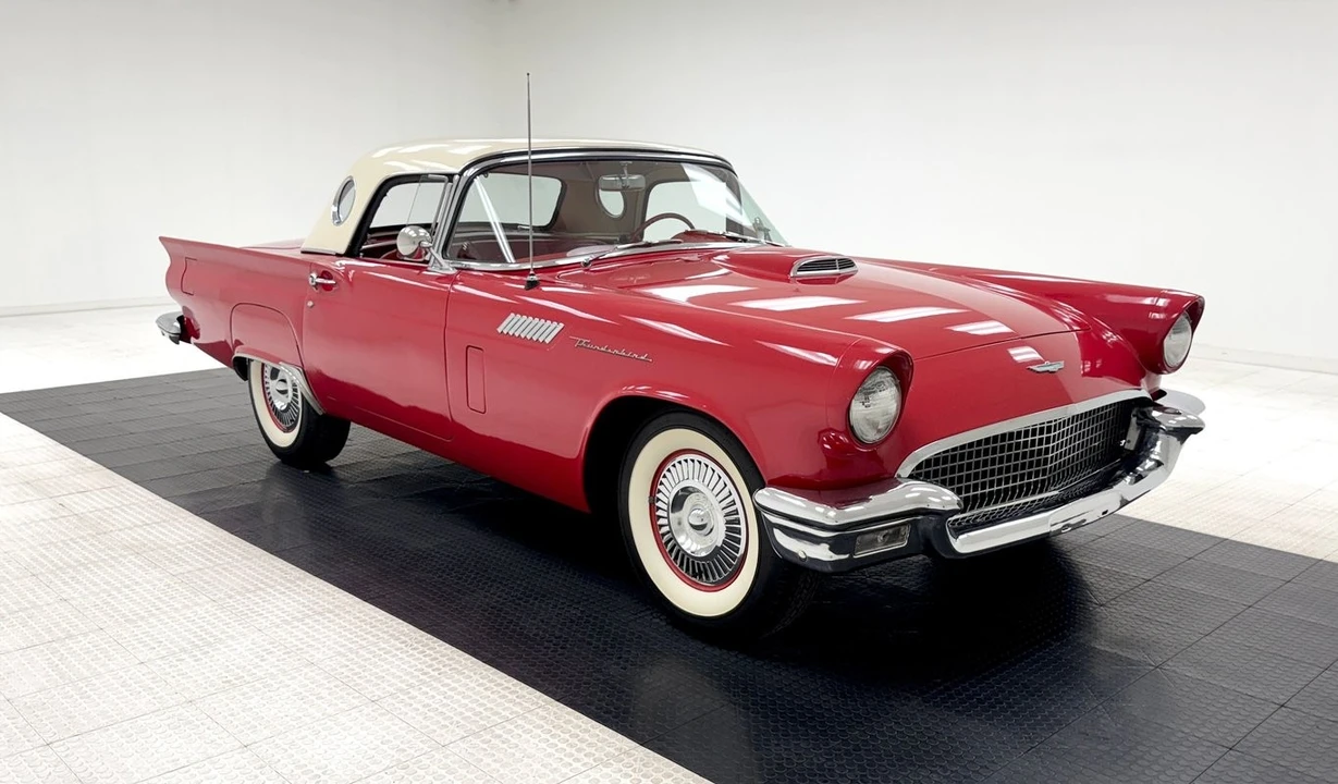 1957 Ford Thunderbird 1st Gen - Image 13 of 31