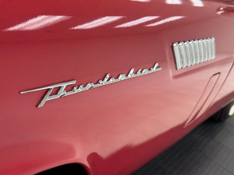 1957 Ford Thunderbird 1st Gen - Image 20 of 31