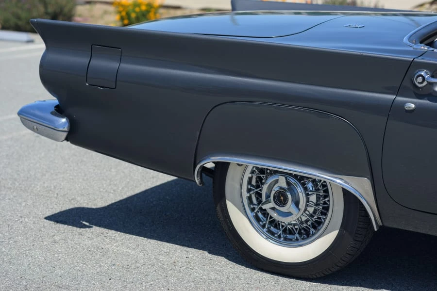1957 Ford Thunderbird 1st Gen - Image 20 of 31