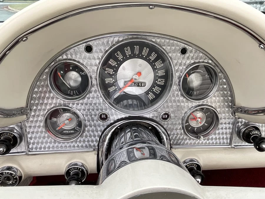 1957 Ford Thunderbird 1st Gen - Image 29 of 31