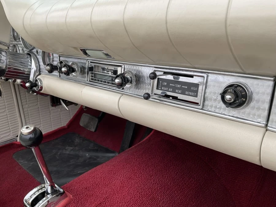 1957 Ford Thunderbird 1st Gen - Image 28 of 31