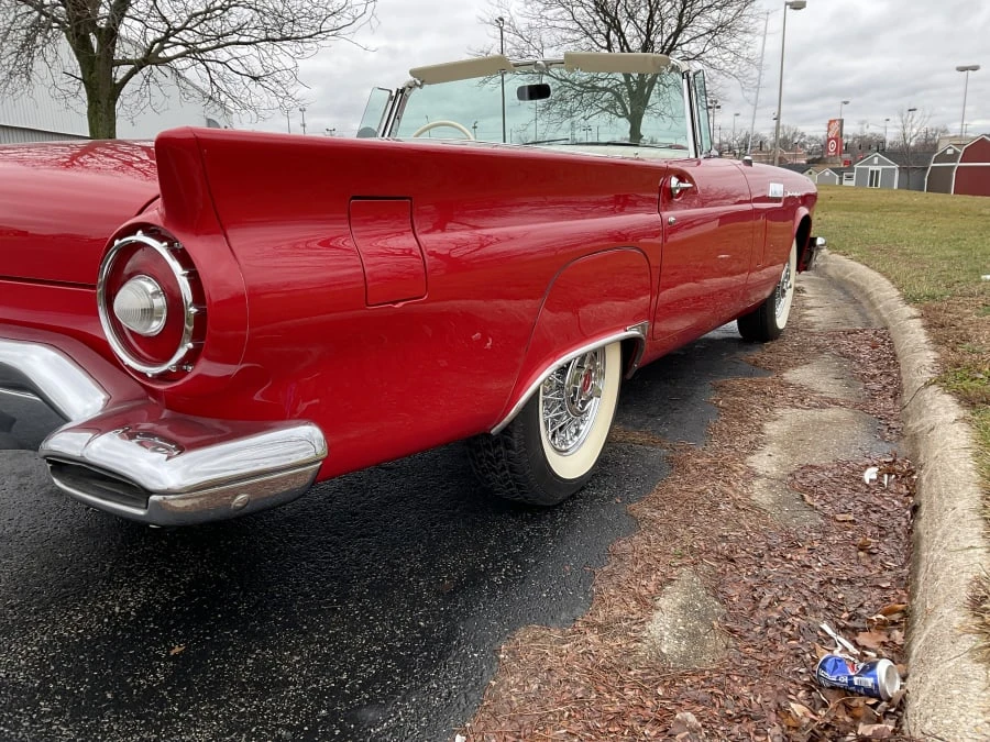 1957 Ford Thunderbird 1st Gen - Image 21 of 31