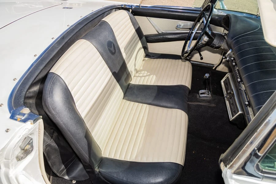 1957 Ford Thunderbird 1st Gen - Image 23 of 31