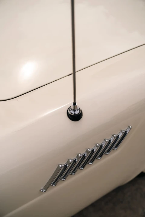 1957 Ford Thunderbird 1st Gen - Image 21 of 31