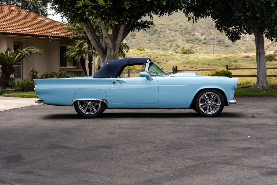 1957 Ford Thunderbird 1st Gen - Image 22 of 31