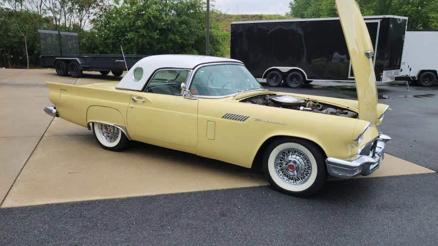 1957 Ford Thunderbird 1st Gen - Image 19 of 21
