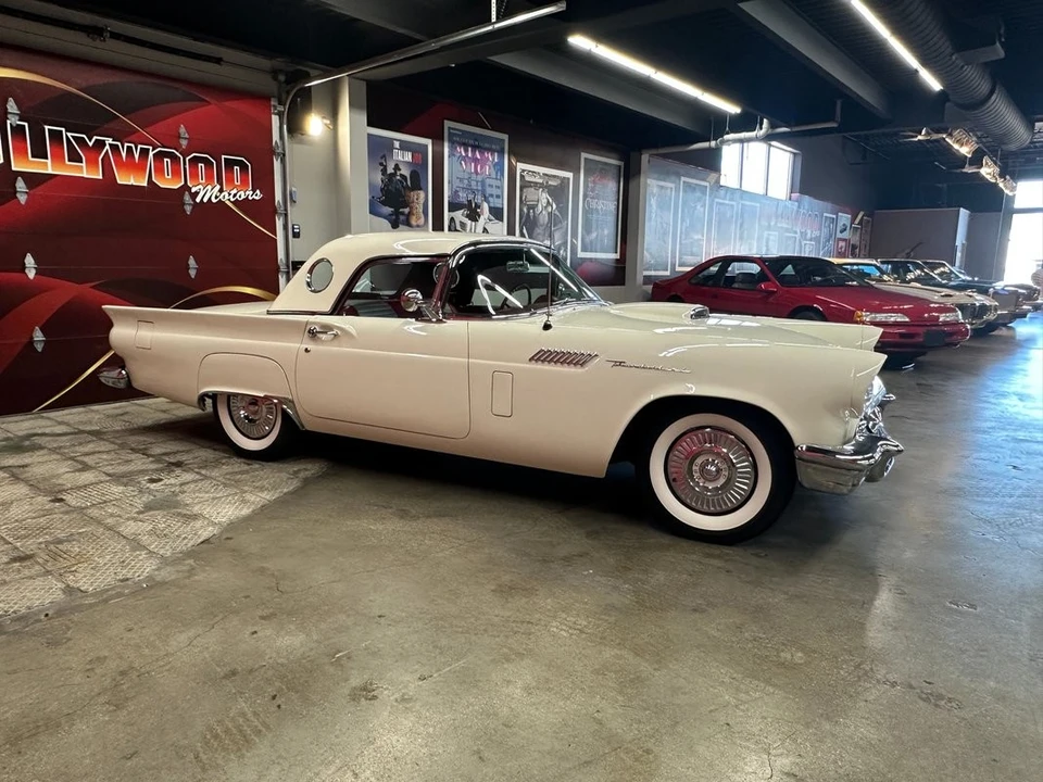 1957 Ford Thunderbird 1st Gen - Image 8 of 31