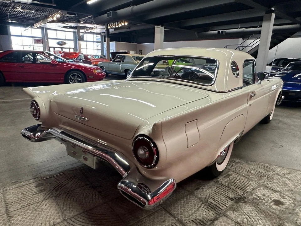 1957 Ford Thunderbird 1st Gen - Image 15 of 31