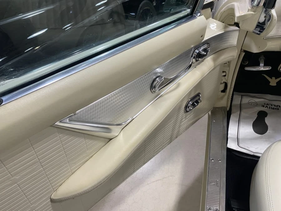 1957 Ford Thunderbird 1st Gen - Image 15 of 18