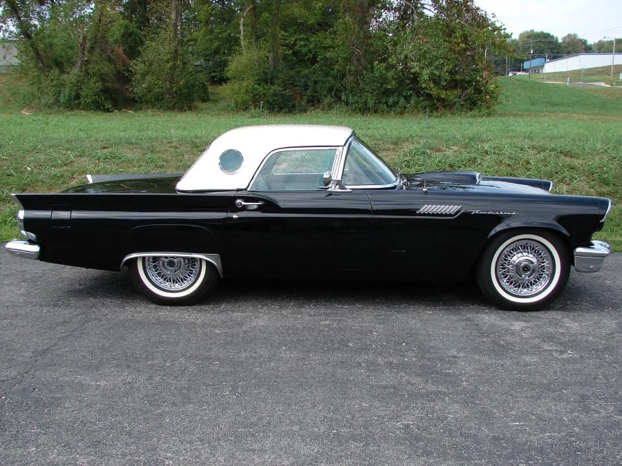 1957 Ford Thunderbird 1st Gen - Image 2 of 8