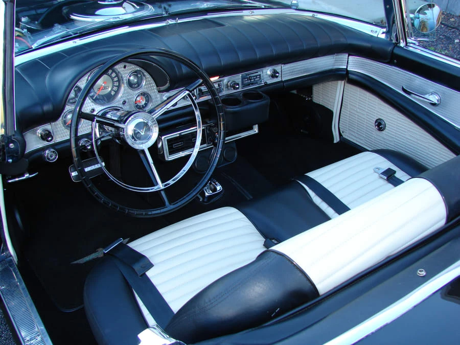 1957 Ford Thunderbird 1st Gen - Image 4 of 8