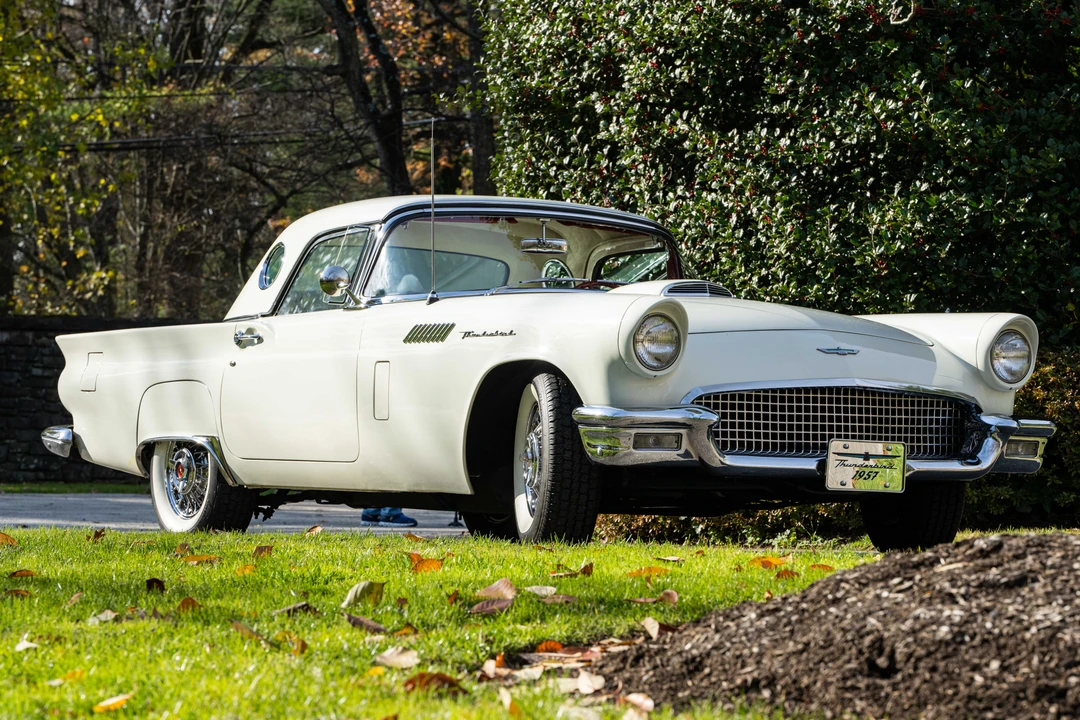 1957 Ford Thunderbird 1st Gen - Image 14 of 31