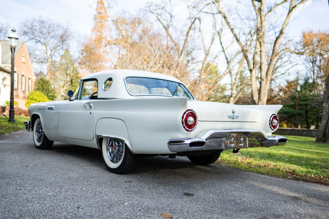 1957 Ford Thunderbird 1st Gen - Image 16 of 31