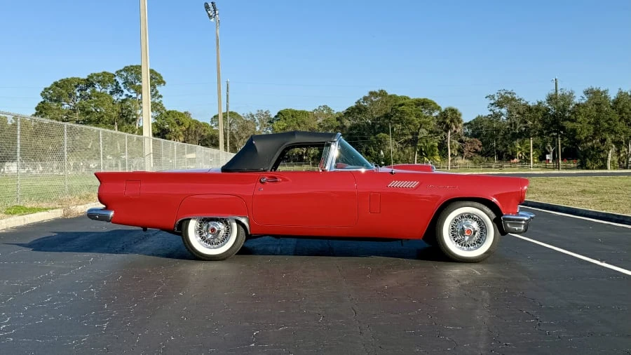 1957 Ford Thunderbird 1st Gen - Image 9 of 25