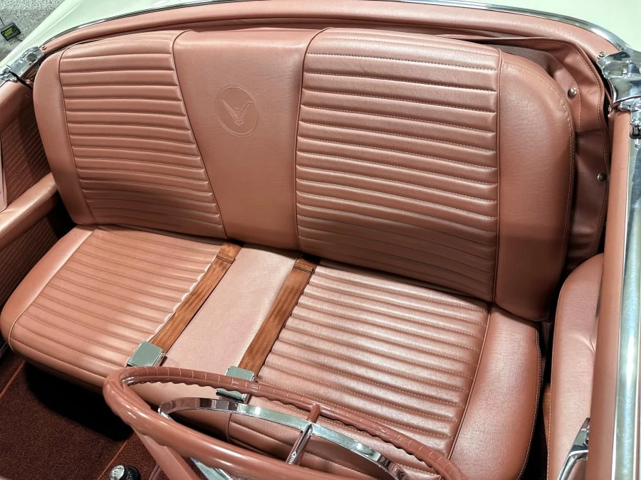 1957 Ford Thunderbird 1st Gen - Image 26 of 31