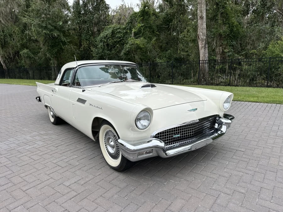 1957 Ford Thunderbird 1st Gen - Image 12 of 31