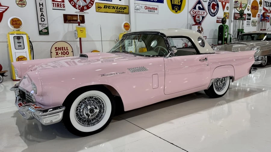 1957 Ford Thunderbird 1st Gen - Image 16 of 31