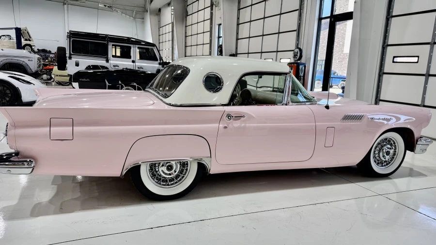 1957 Ford Thunderbird 1st Gen - Image 18 of 31