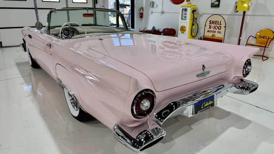 1957 Ford Thunderbird 1st Gen - Image 21 of 31