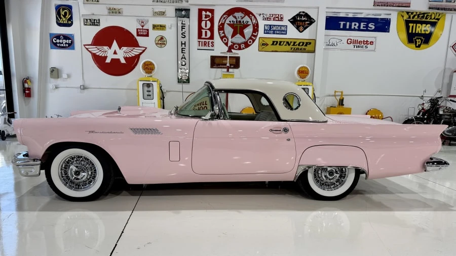 1957 Ford Thunderbird 1st Gen - Image 17 of 31