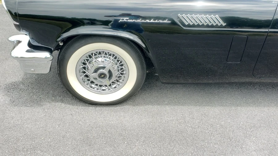 1957 Ford Thunderbird 1st Gen - Image 9 of 23