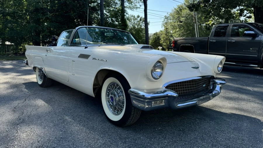 1957 Ford Thunderbird 1st Gen - Image 2 of 8