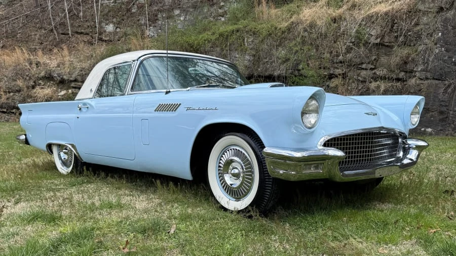 1957 Ford Thunderbird 1st Gen - Image 5 of 12
