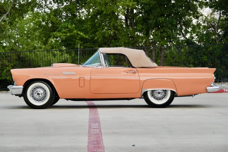 1957 Ford Thunderbird 1st Gen - Image 23 of 31