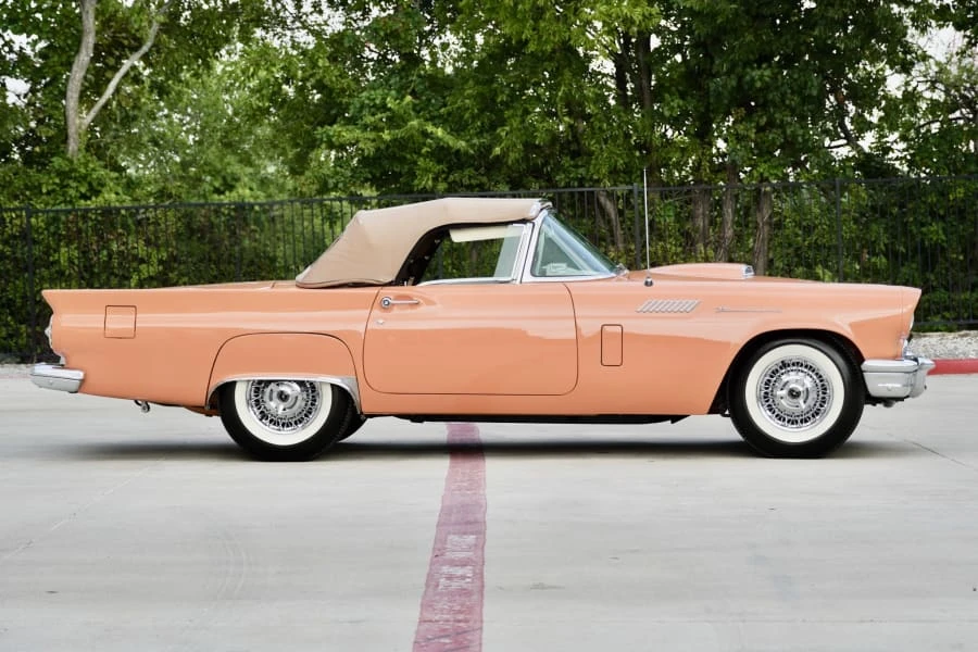 1957 Ford Thunderbird 1st Gen - Image 22 of 31