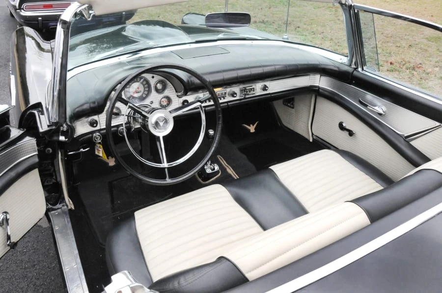 1957 Ford Thunderbird 1st Gen - Image 4 of 7
