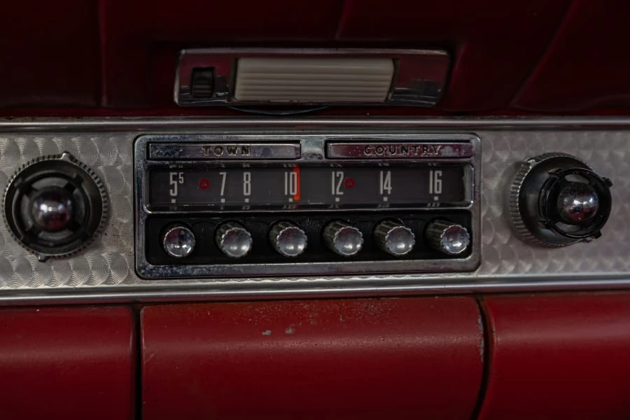 1957 Ford Thunderbird 1st Gen - Image 21 of 31