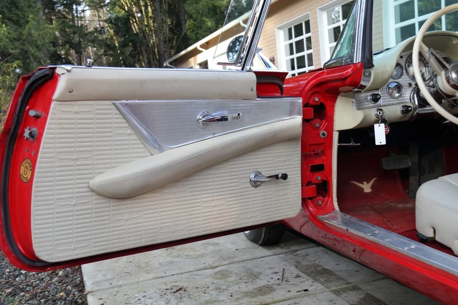 1957 Ford Thunderbird 1st Gen - Image 21 of 28