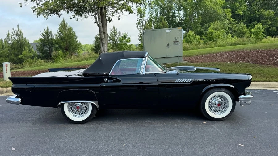 1957 Ford Thunderbird 1st Gen - Image 12 of 31