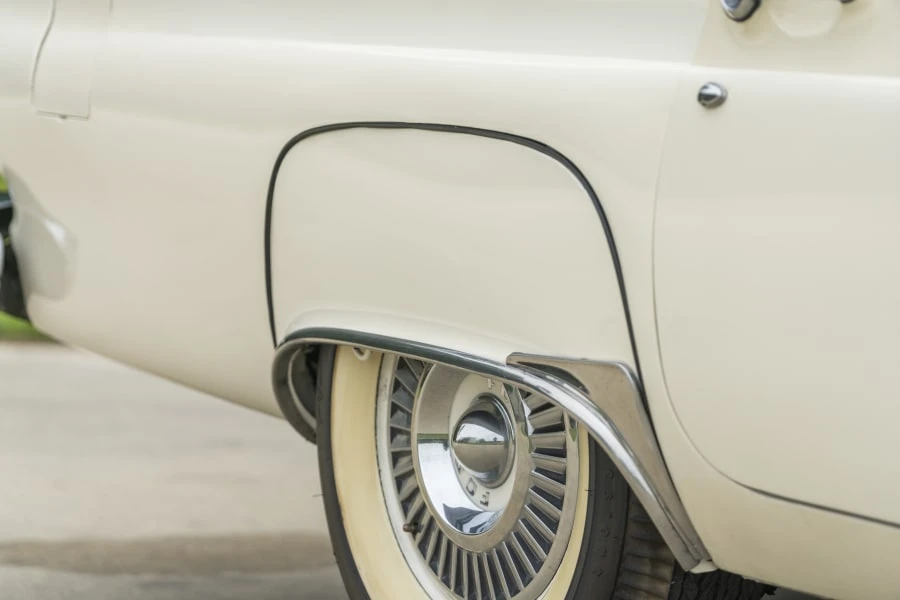 1957 Ford Thunderbird 1st Gen - Image 18 of 31