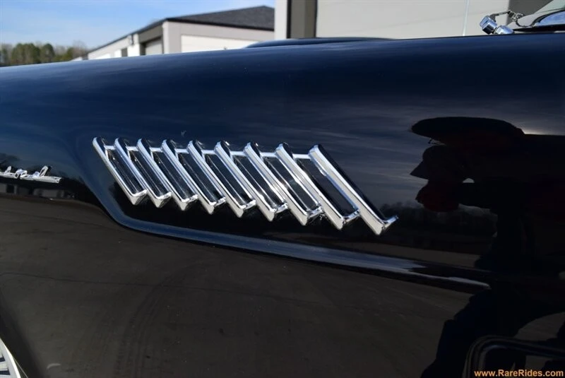 1957 Ford Thunderbird 1st Gen - Image 25 of 31