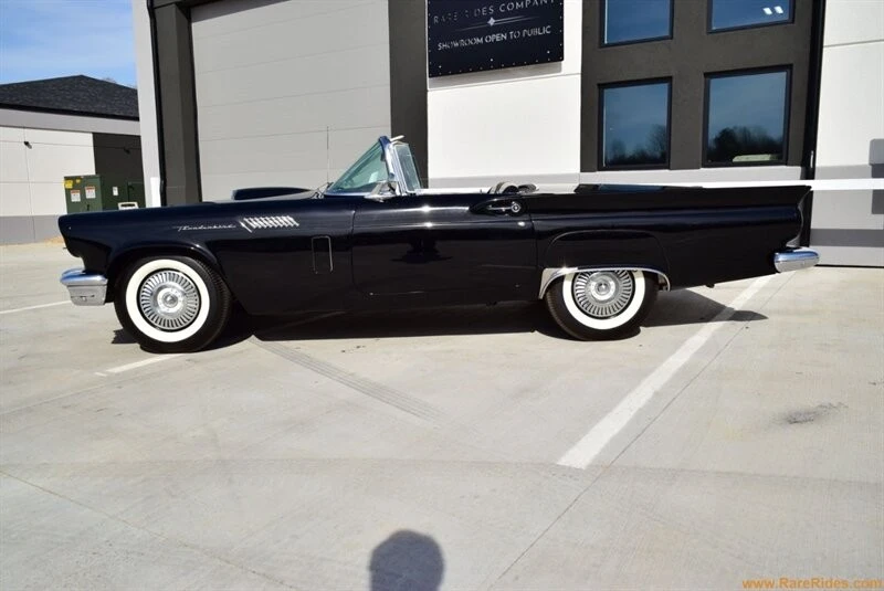 1957 Ford Thunderbird 1st Gen - Image 27 of 31