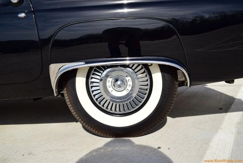 1957 Ford Thunderbird 1st Gen - Image 28 of 31