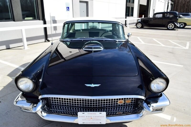 1957 Ford Thunderbird 1st Gen - Image 22 of 31
