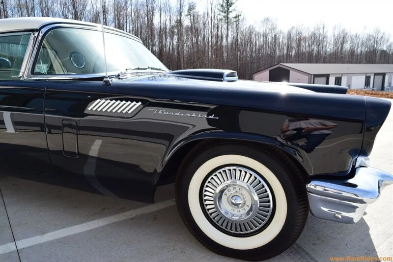 1957 Ford Thunderbird 1st Gen - Image 20 of 31